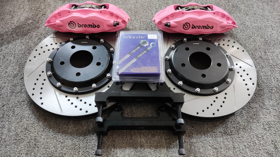 Brembo F50 คาลิปเปอร์เบรครถยนต์ 4 พอตสำหรับ Mitsubishi Lancer