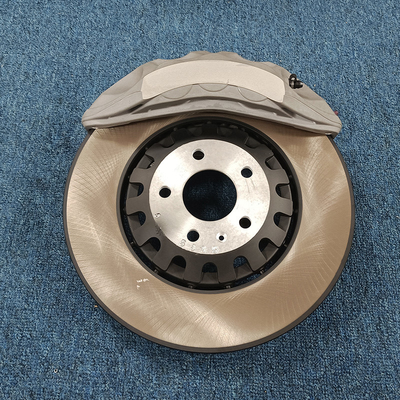 คาร์บอน-เซรามิก Pads วัสดุ การแข่งขันเบรค Caliper ความทนทานฝุ่นที่ดีเยี่ยมสําหรับ Audi Q7