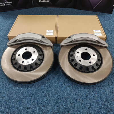 คาร์บอน-เซรามิก Pads วัสดุ การแข่งขันเบรค Caliper ความทนทานฝุ่นที่ดีเยี่ยมสําหรับ Audi Q7